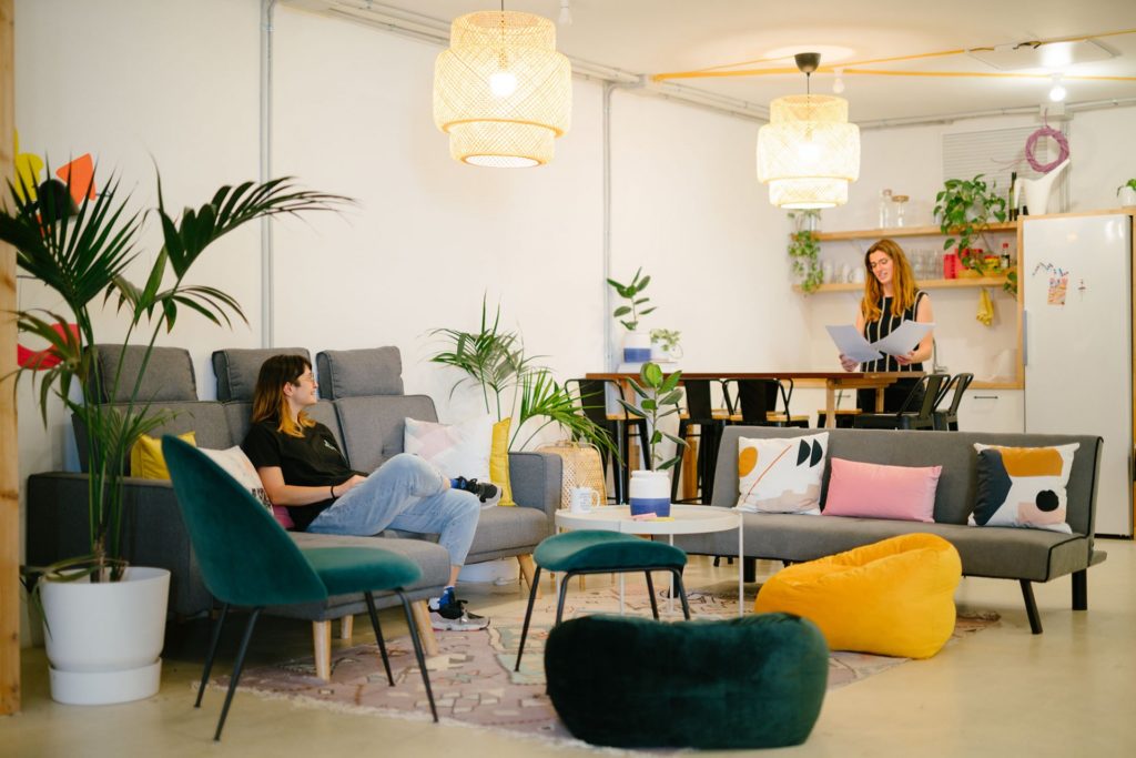 2021-coworking-barcelona-architecture-interior-design-makers-mob-caterina-42-16353756408pWYW