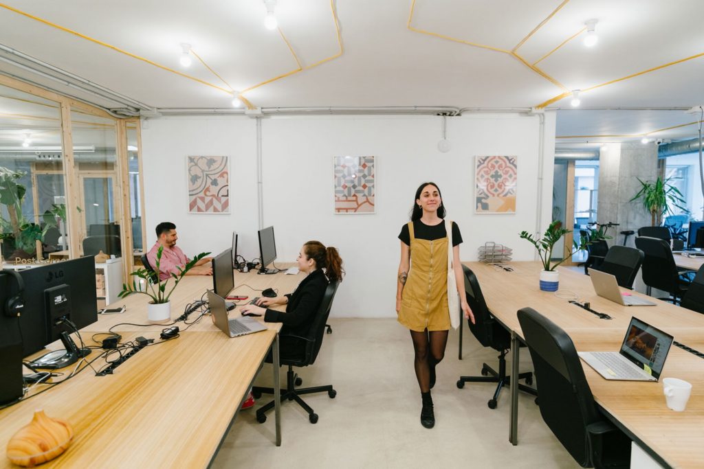 2021-coworking-barcelona-freelance-designer-flexible-mob-caterina-21-1635375641gdWIa